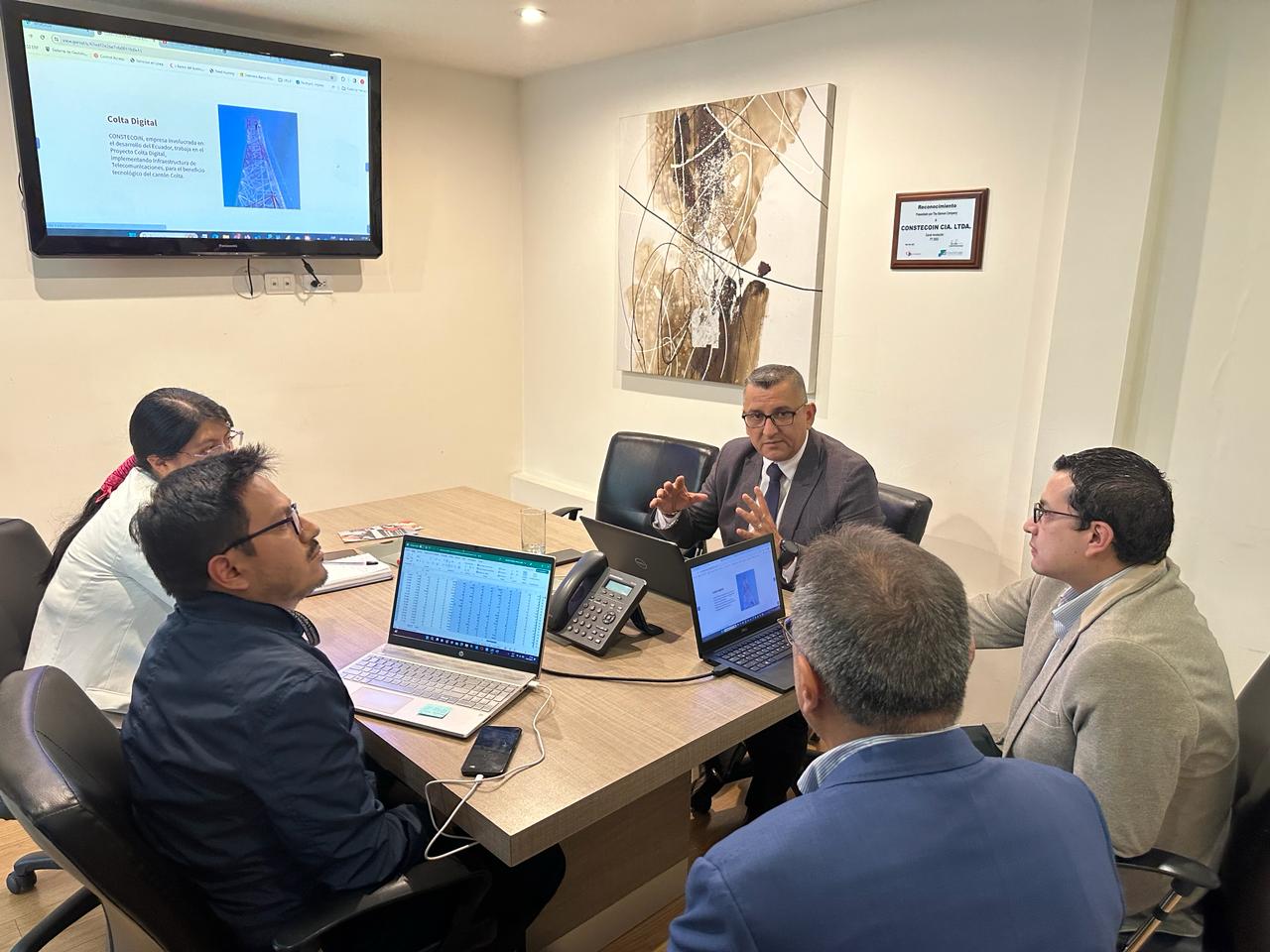 Reunión de networking entre emprendedores y empresarios