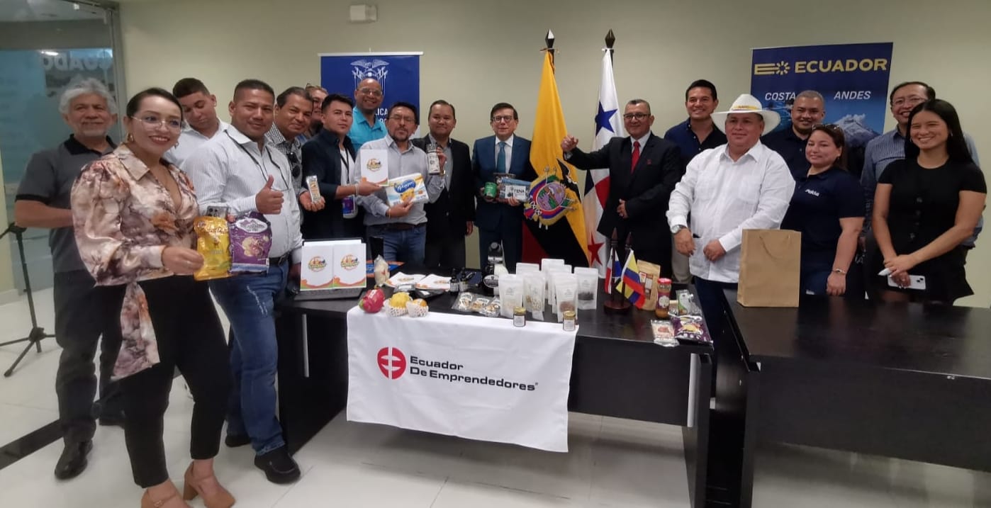 Feria de emprendimiento y exposición de productos ecuatorianos